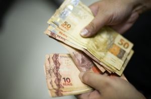 Saiba quais são os benefícios reajustados de acordo com o novo salário mínimo