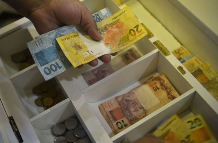 Governo reduz desconto do consignado do Bolsa Família de 40% para 5%