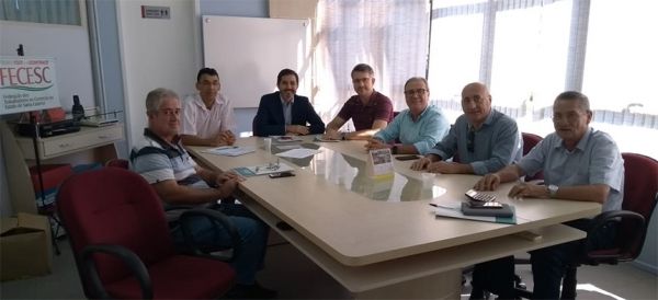 SEEF negocia em mesa conjunta com sindicatos patronais